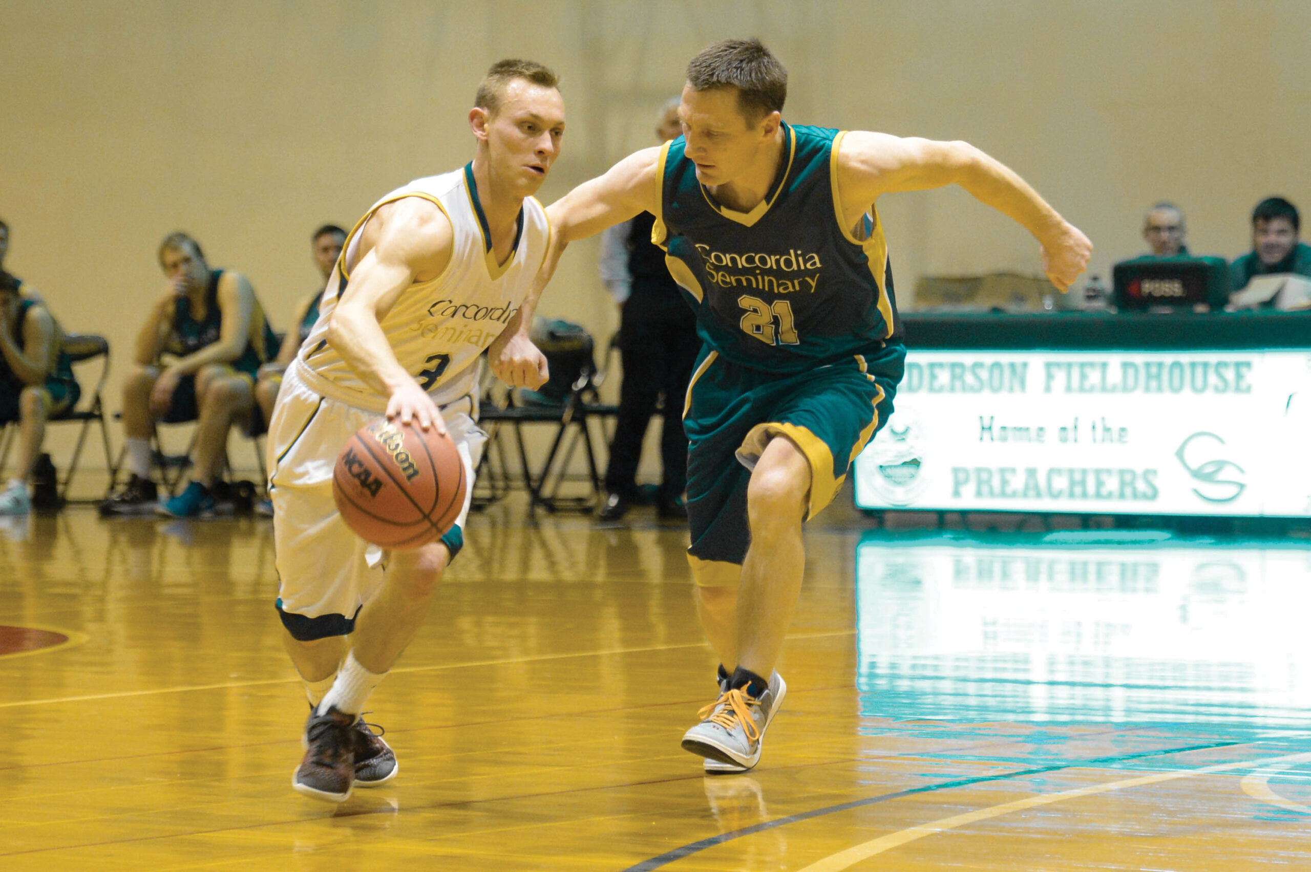 Christian Pieper playing basketball